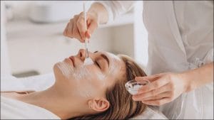 Peel da bị thâm phải làm sao?